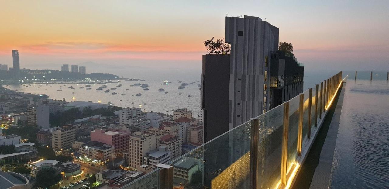 Base Central Pattaya Long Balcony King-Bed With Infinity Pool & Free Netflix! Bagian luar foto