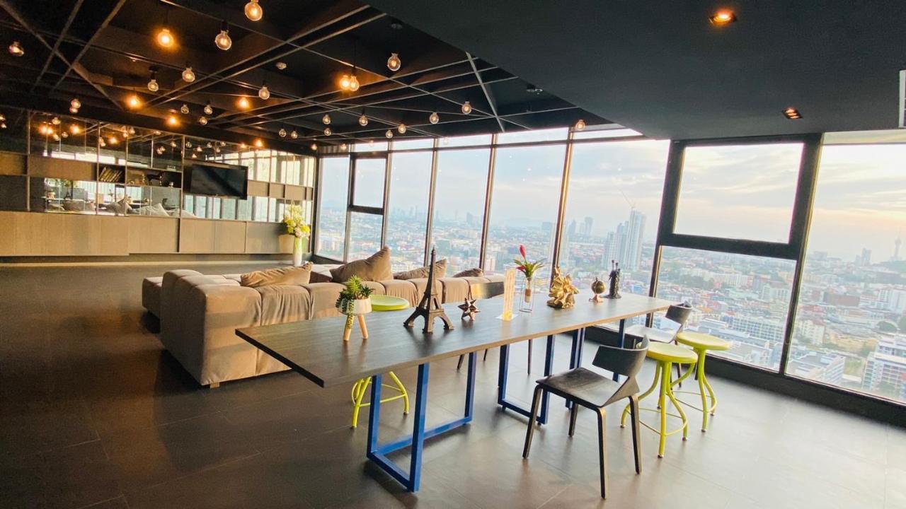 Base Central Pattaya Long Balcony King-Bed With Infinity Pool & Free Netflix! Bagian luar foto