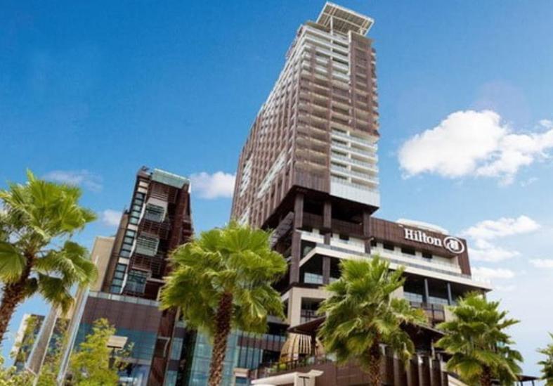 Base Central Pattaya Long Balcony King-Bed With Infinity Pool & Free Netflix! Bagian luar foto