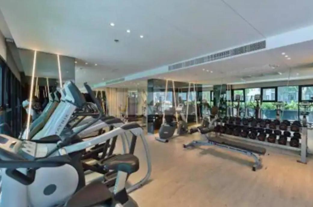 Base Central Pattaya Long Balcony King-Bed With Infinity Pool & Free Netflix! Bagian luar foto